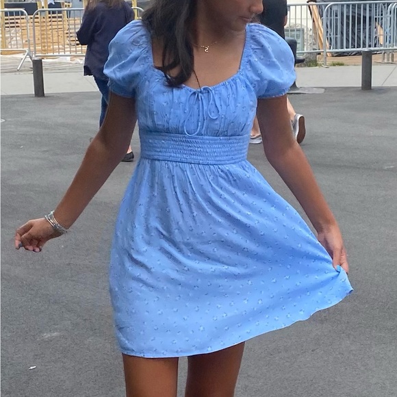 Hollister Dresses & Skirts - Hollister List Blue Ditsy Floral Mini Dress